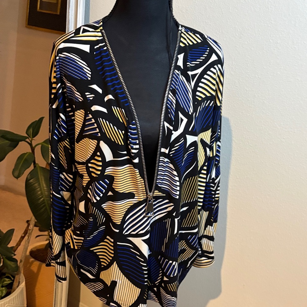 Alfani Colorful Geometric Dolman sleeve Top - Picture 4 of 8